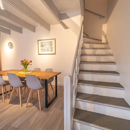 Holiday home Maison Chaumoise Proche Port & *